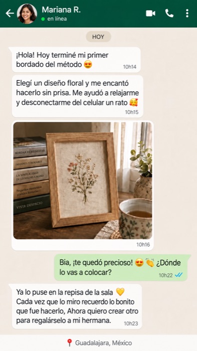 Conversa de WhatsApp mostrando o primeiro bordado em tecido